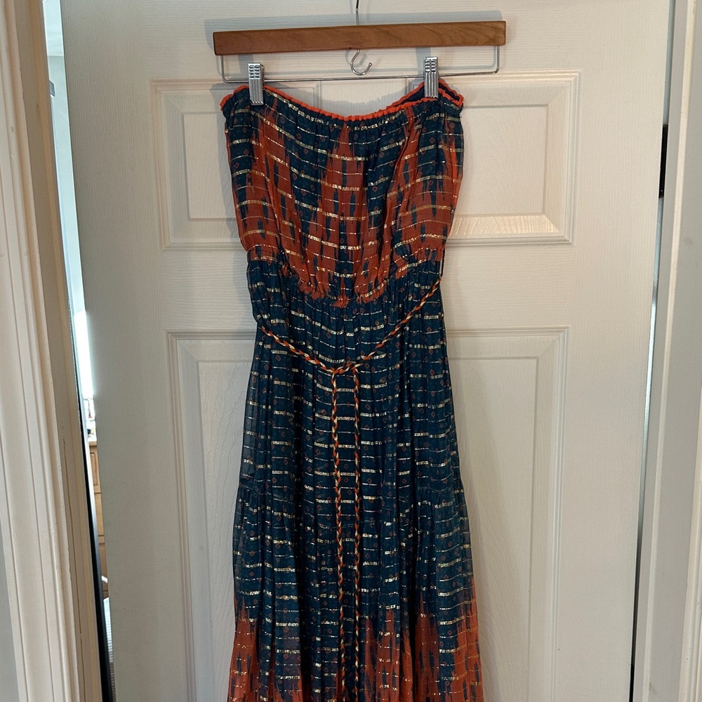 Chic Strapless Dress in Blue and Orange